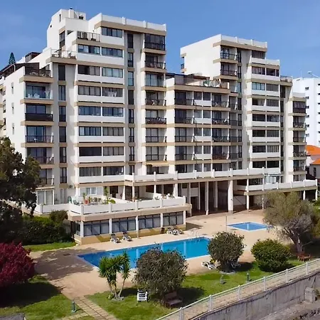 Private Sunset Terrace & Ocean Cliff Pool Garden At Designer Apt By Lovelystay