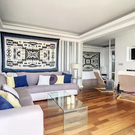 Private Sunset Terrace & Ocean Cliff Pool Garden At Designer Apt By Lovelystay Apartamento *